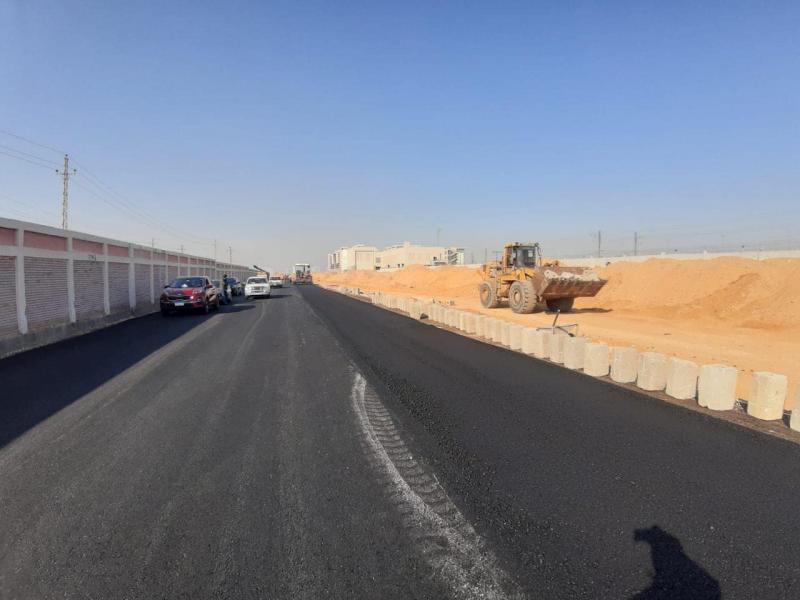 بطول 1200 متر.. رئيس مدينة الشروق يعلن بدء تنفيذ محور عرضي جديد