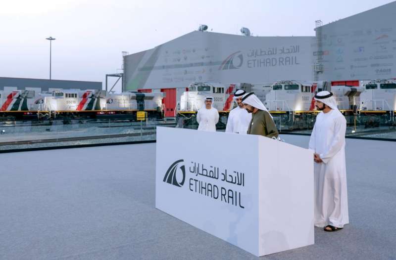 الشيخ محمد بن راشد يدشن شبكة السكك الحديدية 