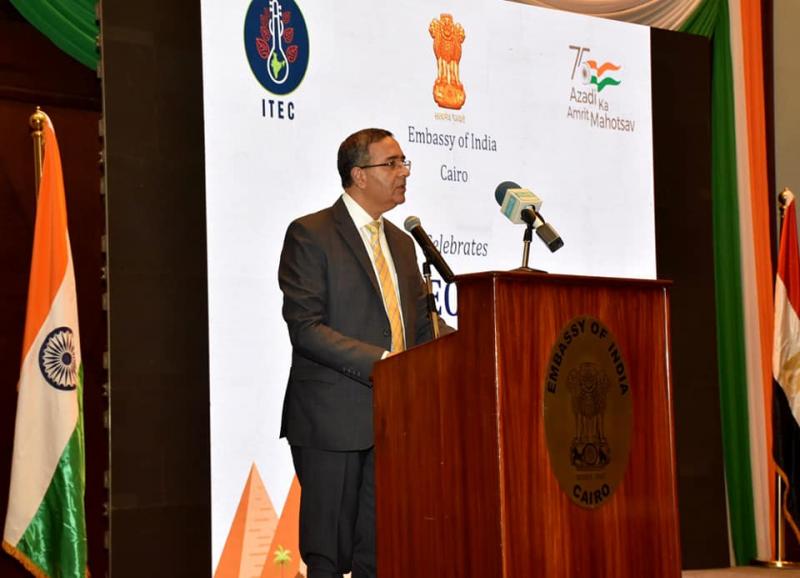 السفير الهندي يزور مناجم شركة فوسفات مصر بالوادي الجديد