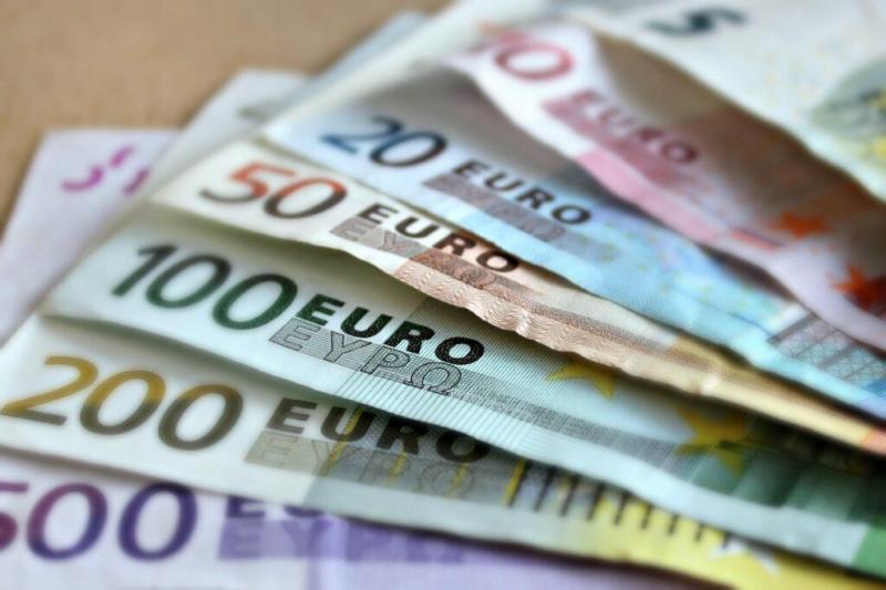 مليار يورو مساعدة مالية.. الاتحاد الأوروبي يوافق على صرف 200 مليون يورو لـ الأردن