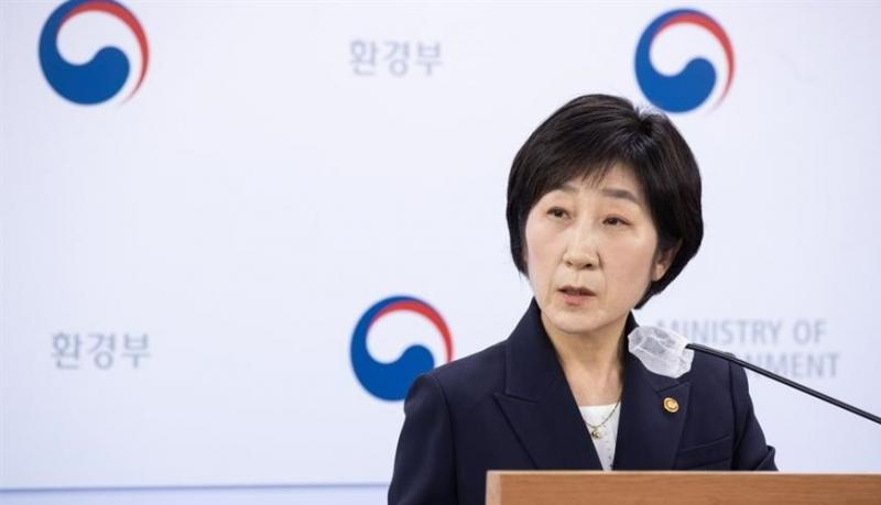 وزيرة البيئة بكوريا الجنوبية