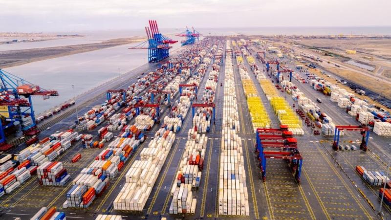 «اقتصادية القناة»: إطلاق خدمة تموين السفن في الموانئ المصرية خلال أيام