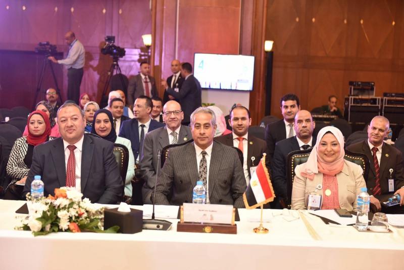 وزير القوى العاملة يشارك بفعاليات اليوم الثالث لمؤتمر العمل العربي بالقاهرة