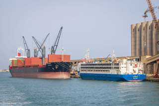 ميناء بورسعيد: شحن 50 ألف طن من خام كلينكر إلى الخارج