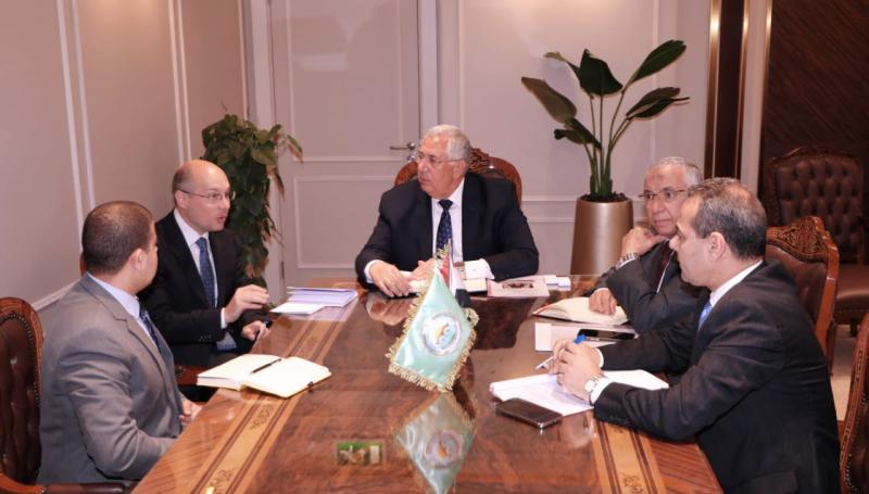 «القصير» يبحث مع السفير المجري بالقاهرة تعزيز التعاون المشترك في قطاع الزراعة