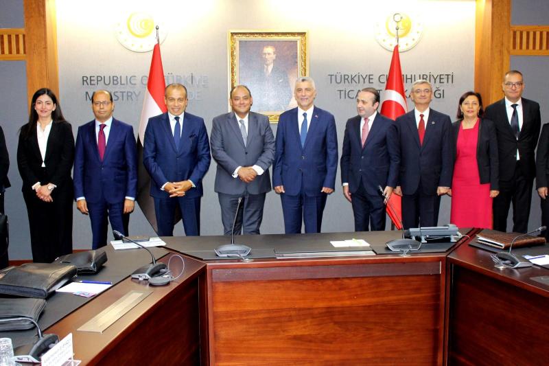 وزير التجارة المصري في زيارة لتركيا