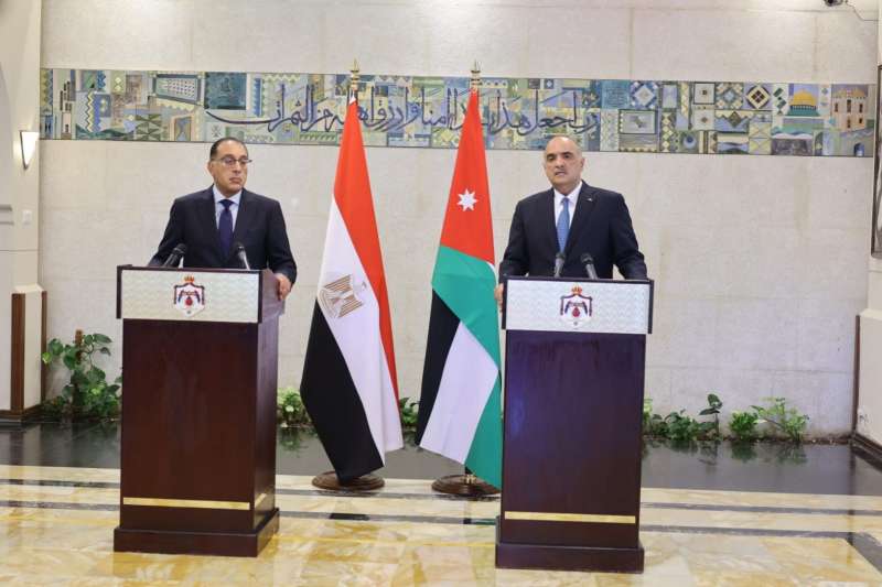 لتعزيز التبادل التجاري.. رئيس الوزراء: الاتفاق على تنفيذ مشروعات للنقل مع الأردن