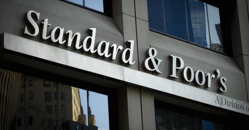 «ستاندرد أند بورز»: 3 سيناريوهات للتضخم والفائدة والجنيه في مصر