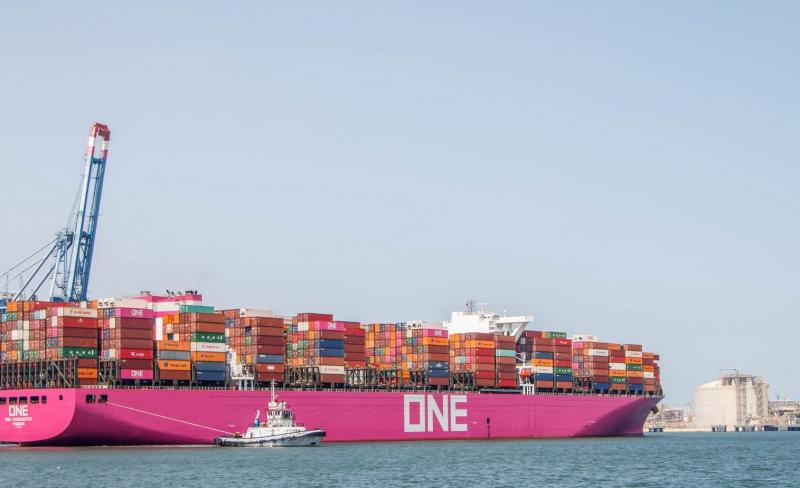 ميناء دمياط يستقبل 26839 طنًا من البضائع