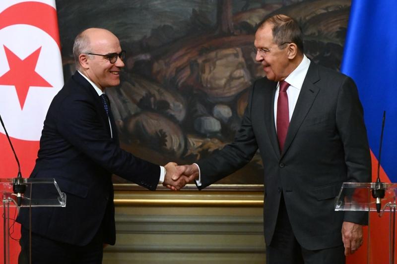 موسكو تجرى مفاوضات مع تونس لتوسيع إمدادات الحبوب الروسية