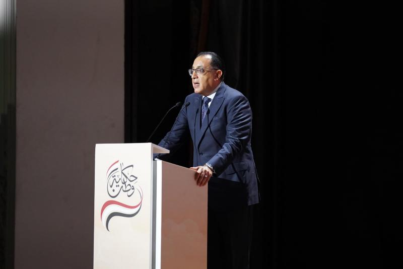 رئيس الوزراء: 2024 مصر ستصبح قادرة على إنتاج كل المنتجات البترولية