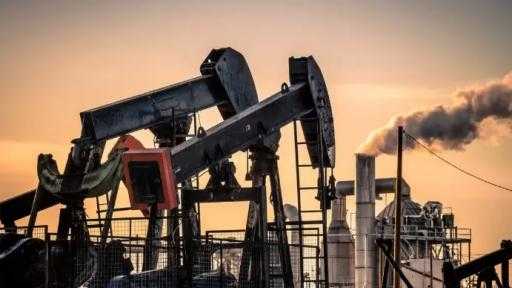 هبوط خام نايمكس بنحو 2% وسط مخاوف فائض الإمدادات