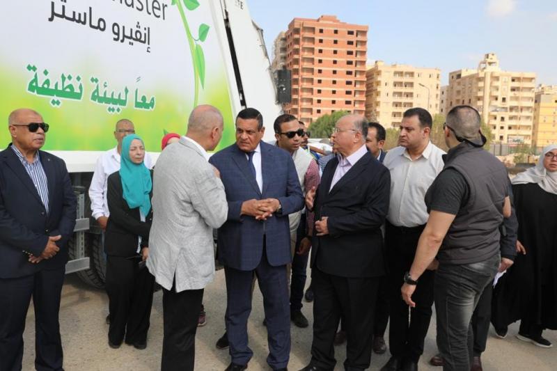 وزير التنمية ومحافظ القاهرة يتابعان عمل منظومة المخلفات البلدية الصلبة بالقاهرة