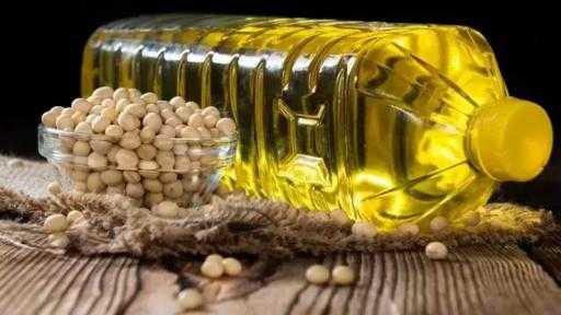 قفرة قياسية لصادرات زيت الصويا البرازيلي بنسبة 47% مدفوعة بوفرة الإنتاج وضعف الطلب المحلي
