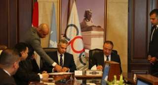 «التعاون للبترول» توقع مع الإسكندرية بروتوكولا لإنشاء وتشغيل محطات تموين سيارات متكاملة الخدمات