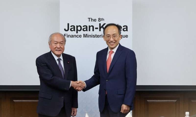 كوريا الجنوبية واليابان توقعان اتفاقية تبادل عملات بقيمة 10 مليارات دولار