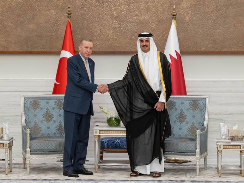 أمير قطر يشيد بالتعاون مع تركيا في المجالات الحيوية