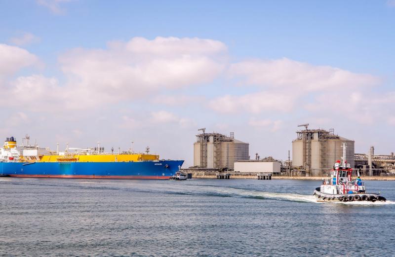 تصدير 60 ألف طن من الغاز المسال عبر ميناء دمياط
