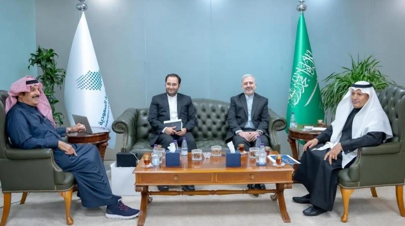 إيران تستهدف تطوير العلاقات الاقتصادية مع السعودية