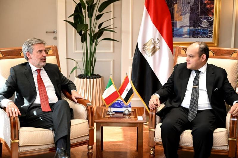وزير التجارة وسفير إيطاليا بالقاهرة