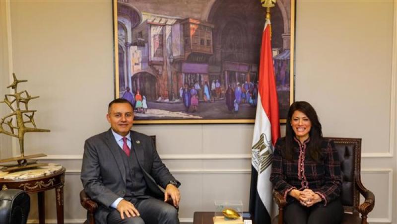 وزيرة التعاون الدولي وسفير دولة قطر لدى مصر
