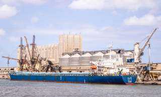ميناء دمياط: هيئة السلع التموينية تستقبل 47500 طن قمح روسي