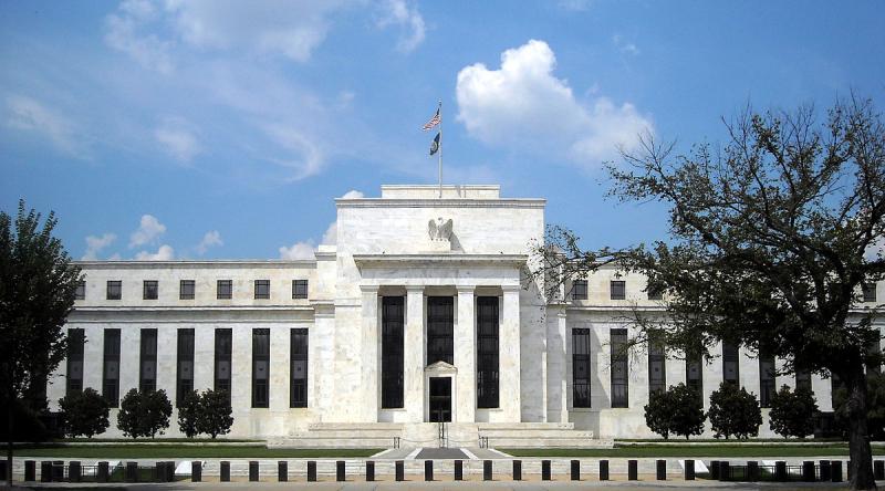 عاجل.. الفيدرالي الأمريكي يثبت أسعار الفائدة للمرة الخامسة على التوالي