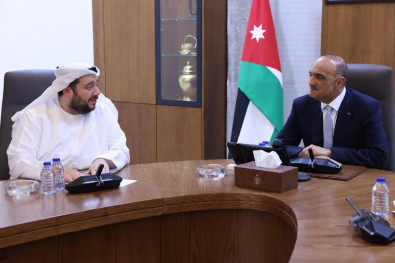 الأردن والإمارات تبحثان التعاون في المجالات الاستثمارية والتنموية