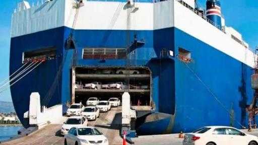 ميناء بورتوفيق يستقبل 554 سيارة قادمة من جدة