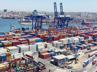 تداول وشحن وتفريغ 146 ألف طن بضائع بميناء الإسكندرية