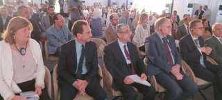 سفير ألمانيا بالقاهرة يشيد بمحطة رياح خليج السويس: تولد 262 ميجاوت طاقة نظيفة