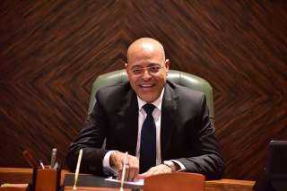 وزير العمل يهنئ الرئيس السيسي بمناسبة الاحتفال بعيد العمال