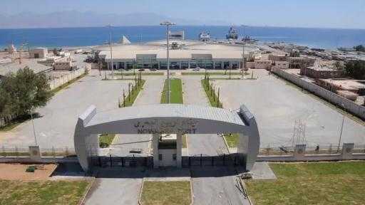 تداول 22 ألف طن بضائع و1194 شاحنة بمواني البحر الأحمر