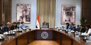 رئيس الوزراء يبحث مع البنك الأوروبي لإعادة الإعمار خطط دعم قطاعات الاقتصاد المصري