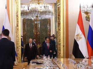 رئيسا مصر وروسيا يبحثان تعزيز التعاون في مجالات الطاقة والأمن الغذائي والتعدين