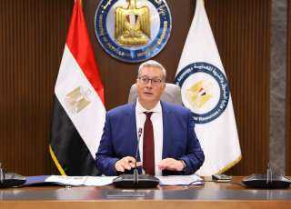 وزير البترول يؤكد أهمية التعاون مع شركاء الاستثمار لزيادة معدلات الإنتاج