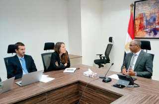 نائب وزير الإسكان يستقبل بعثة الوكالة الفرنسية للتنمية لبحث مجالات التعاون