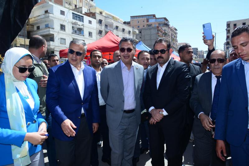 جولة الوزير