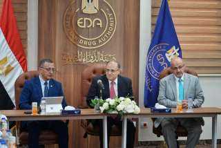 مصر والجزائر تبحثان التعاون في مجال التصنيع والتنظيم الدوائي