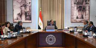 رئيس الوزراء يُتابع الموقف التنفيذي للتشغيل التجريبي لمشروع تطوير منظومة زيارة الأهرامات