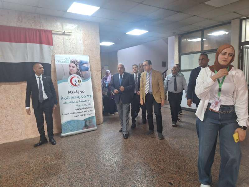 جانب من زيارة وزير الكهرباء
