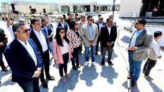 وزيرا الإسكان والزراعة يتفقدان محطة التجارب البحثية لتحلية مياه البحر بالعلمين الجديدة
