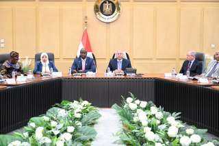 وزير النقل يلتقي نظيره من سيراليون لبحث تدعيم التعاون المشترك في مجالات النقل