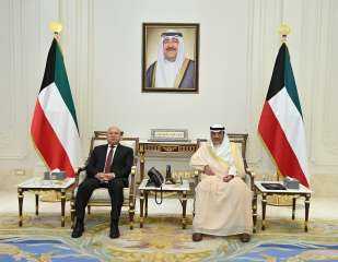 ولي العهد الكويتي يستقبل وزير الصناعة والنقل لبحث تعزيز التعاون المشترك