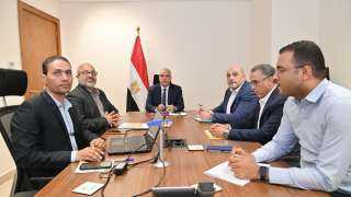 وزير الري يتابع موقف الأعمال الجارية والمستقبلية لحماية الشواطئ الشمالية