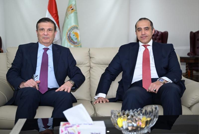 وزيرا الزراعة والشؤون النيابية