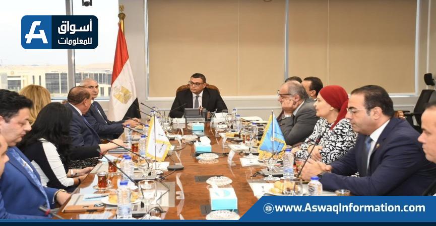 وزير الإسكان يلتقى وفدا من الجالية المصرية بأمريكا واتحاد شباب المصريين بالخارج