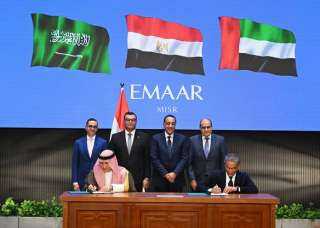 باستثمارات 900 مليار جنيه.. ”مراسي البحر الأحمر” يعزز مكانة مصر كوجهة سياحية فريدة| إنفوجراف