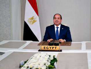 الرئيس السيسي: المشهد الدولي غارقًا في الازدواجية.. و”الفيتو” جعل مجلس الأمن عاجزًا عن تسوية الحروب