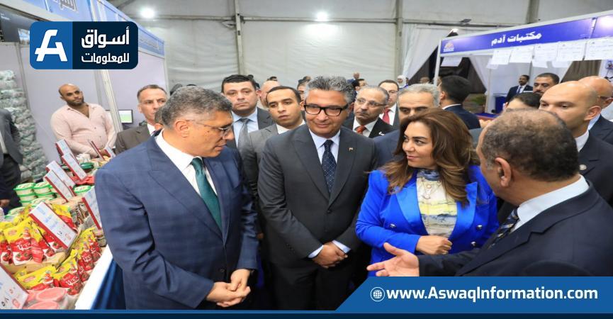 جولة الوزيران بالمعرض
